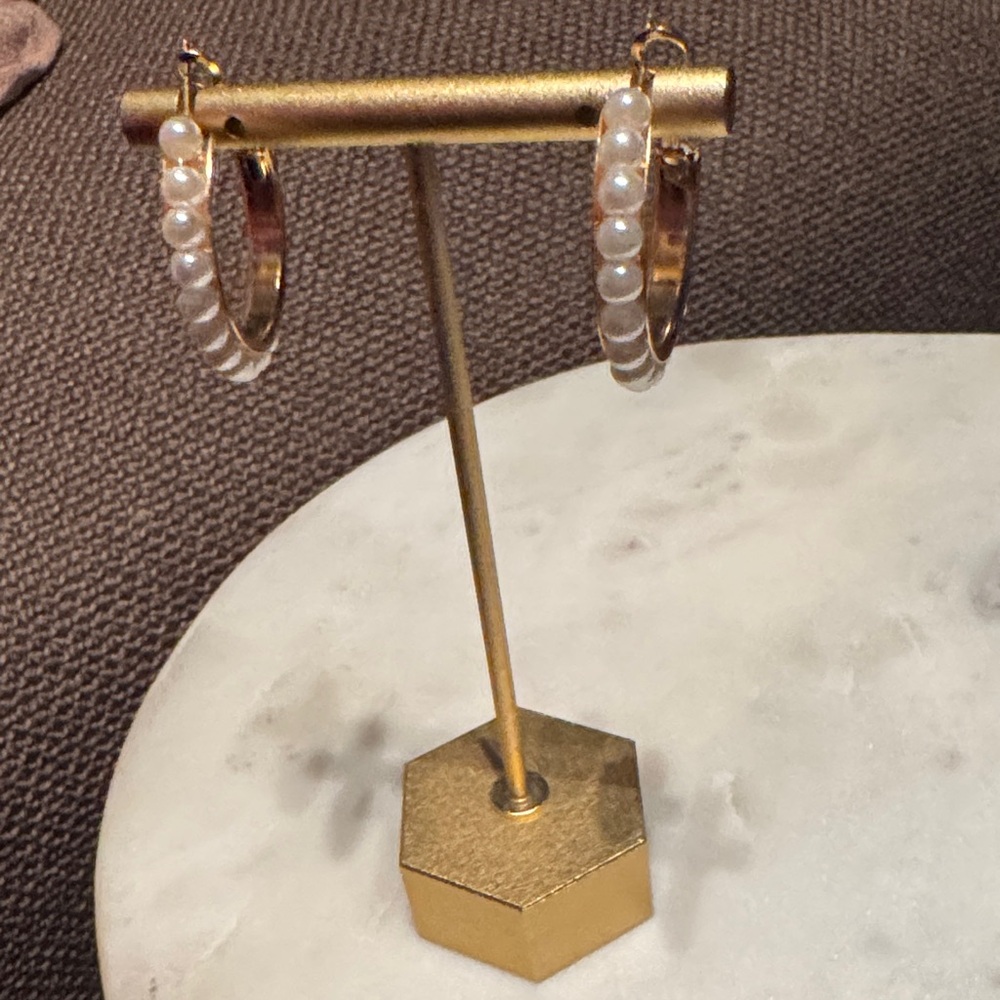 Elegant Gold & Pearl Hoop Earrings 1” Omega Back French Clip Dainty Jewelry - Picture 10 of 11